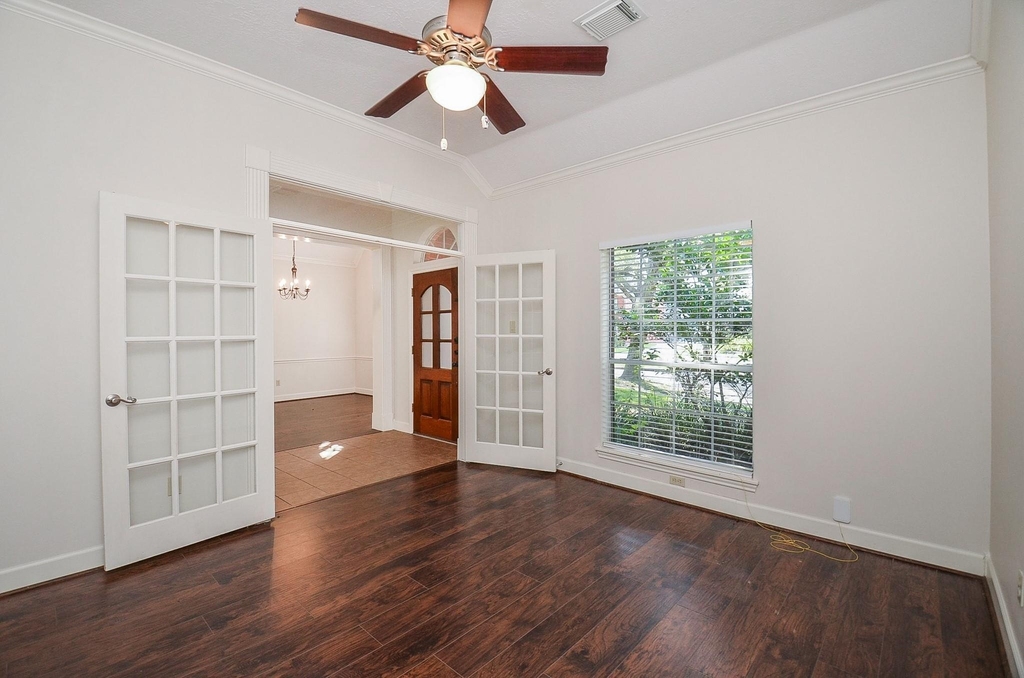 6007 Planters Point Court - Photo 3