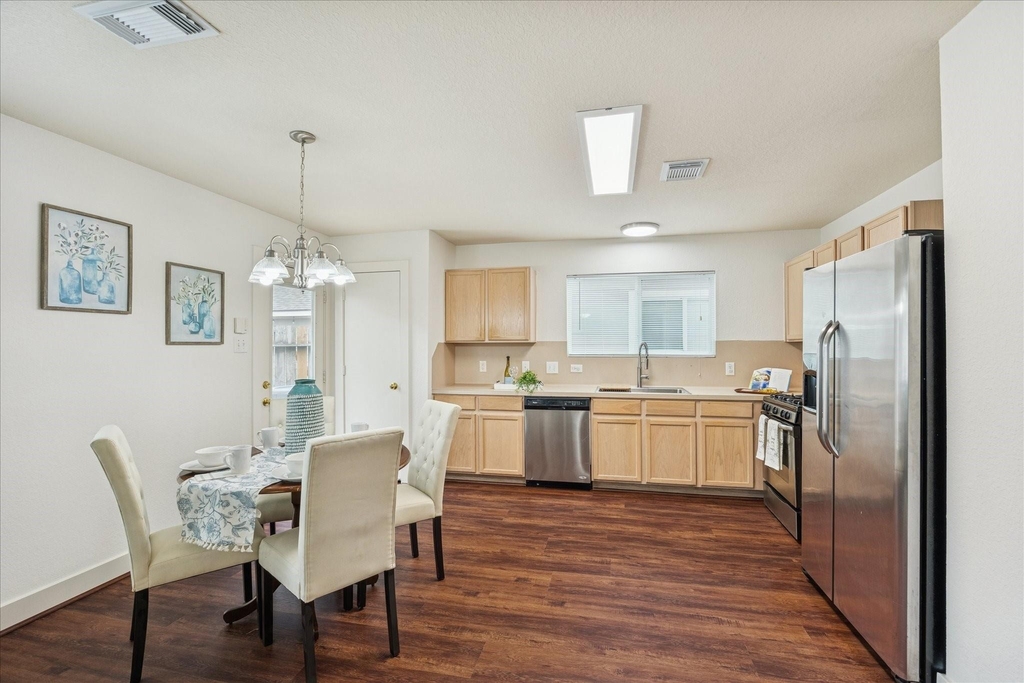 10727 Cobblecreek Way - Photo 2