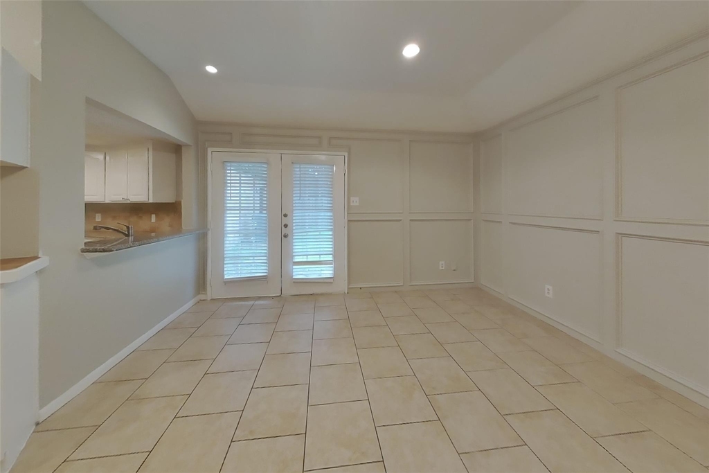 16726 Britford - Photo 3