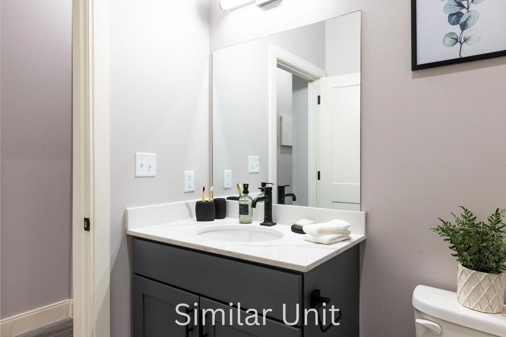 1555 Elm - Photo 10