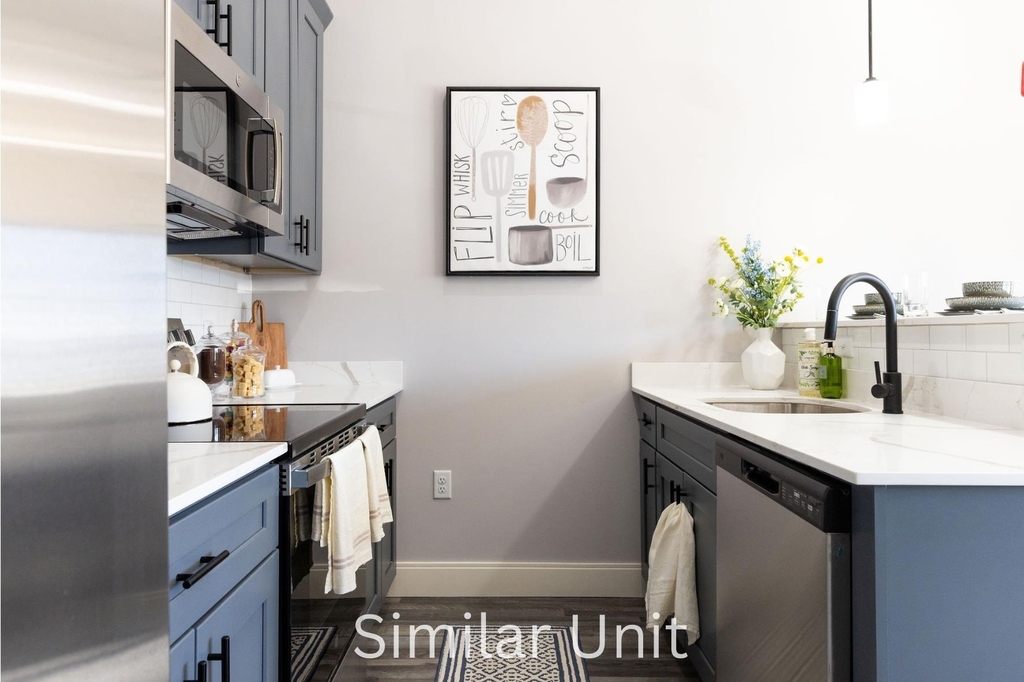 1555 Elm - Photo 4