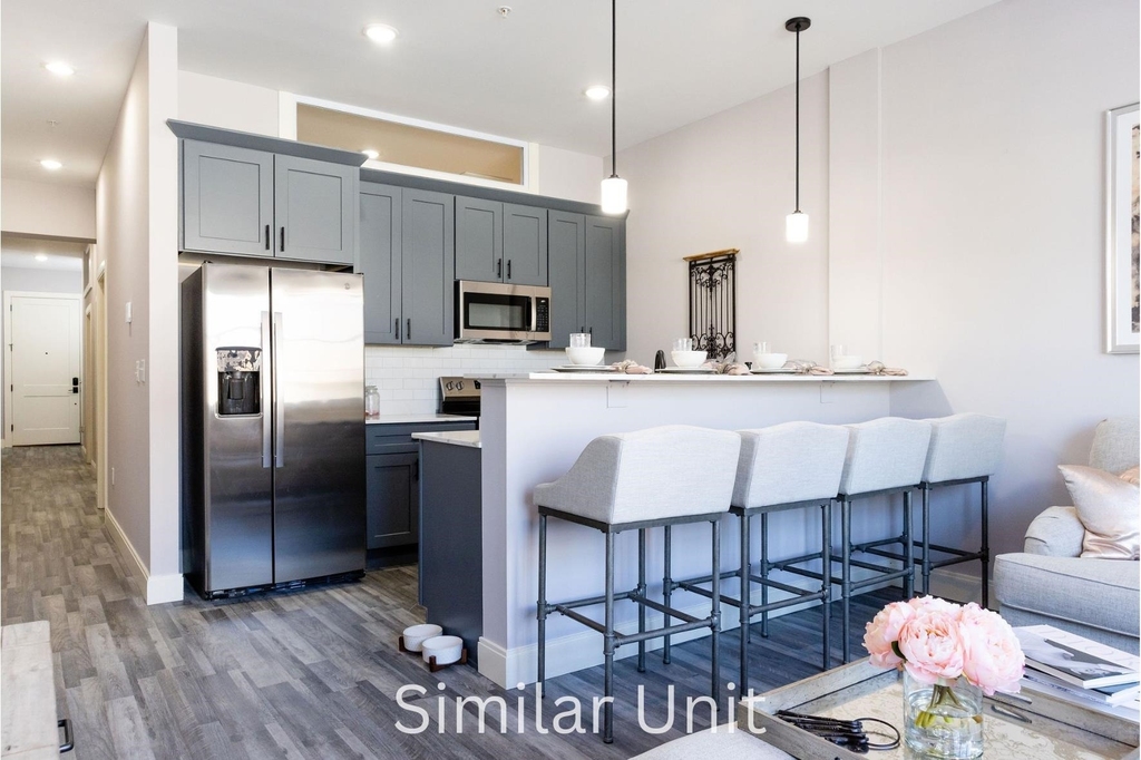 1555 Elm - Photo 14