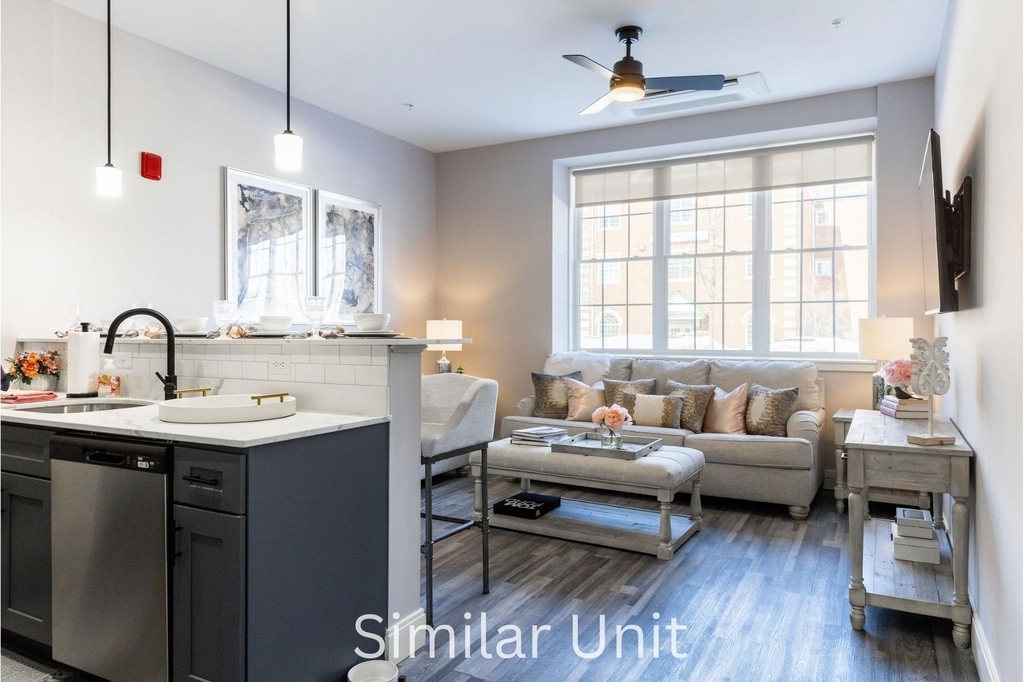 1555 Elm - Photo 17