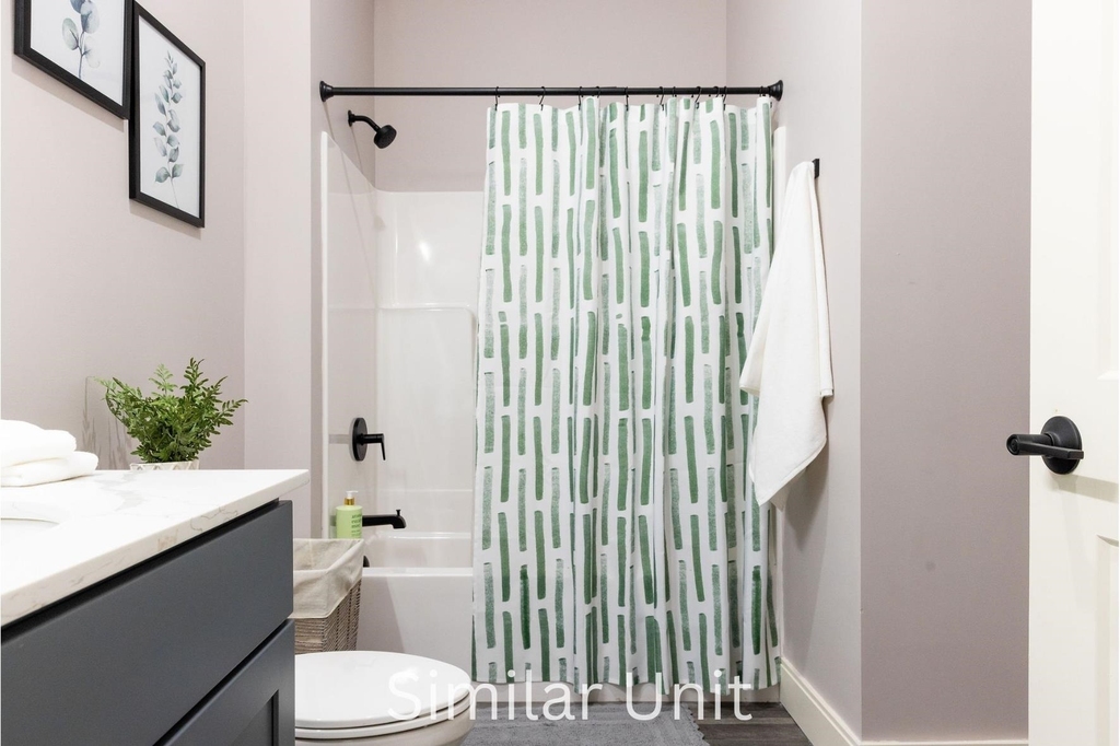 1555 Elm - Photo 9