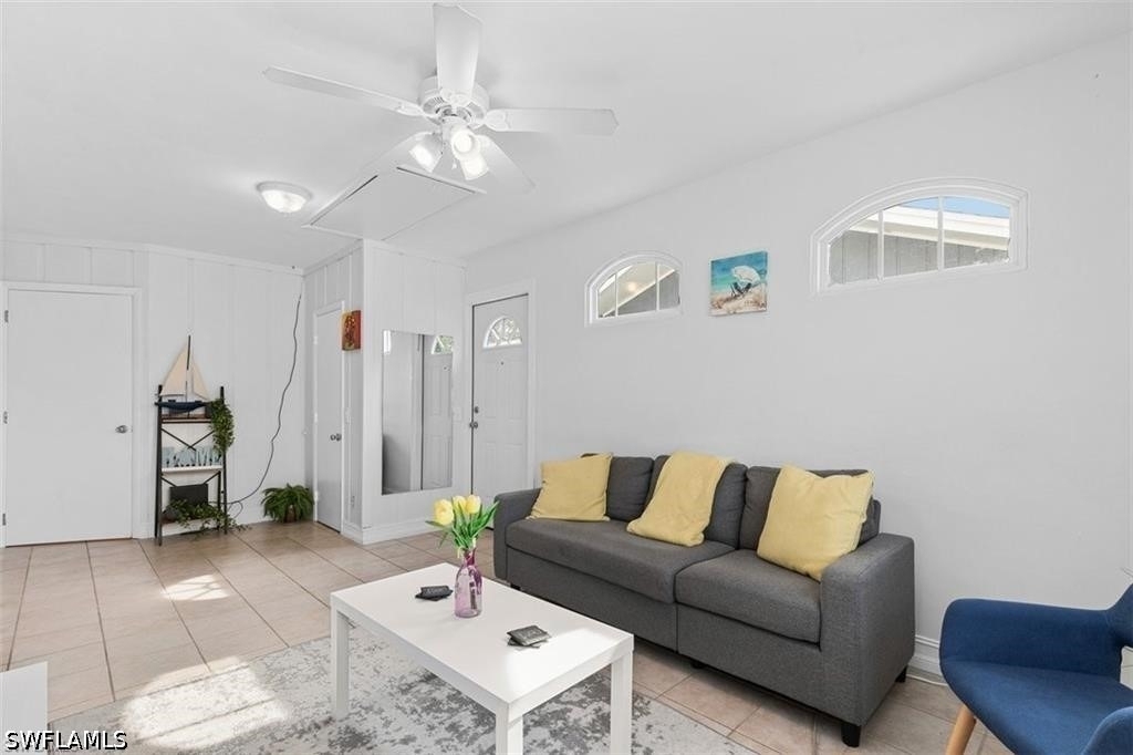717 95th Avenue N - Photo 10