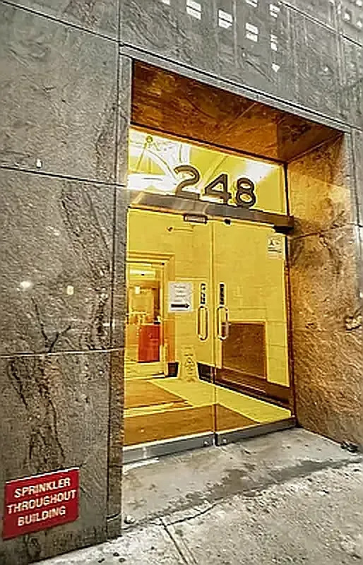 248 West 35th Street - Photo 10