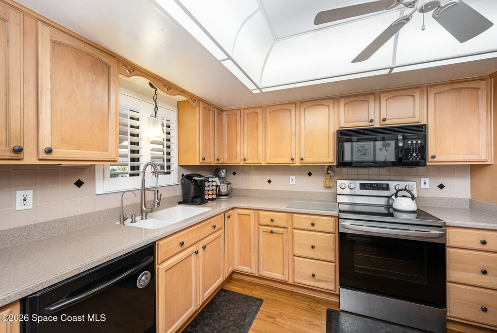 5807 N Atlantic Avenue - Photo 10