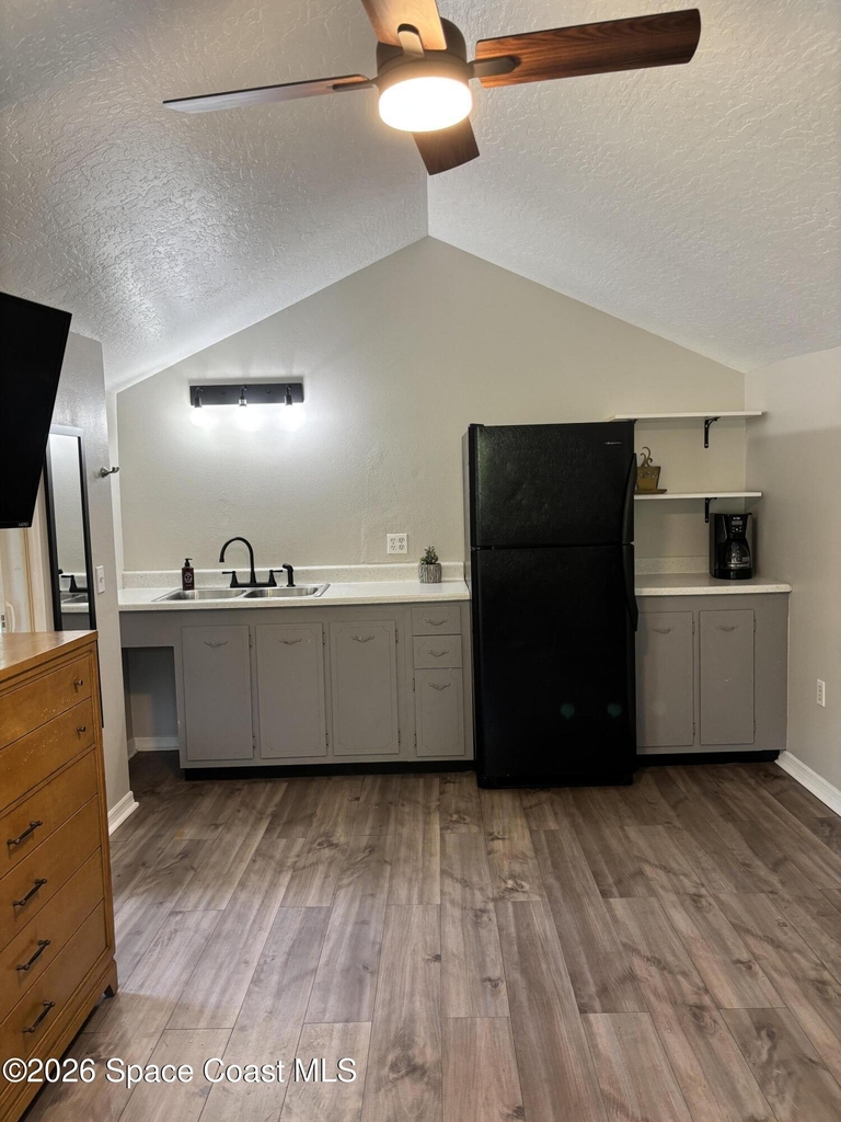 1903 Fletcher Street - Photo 2