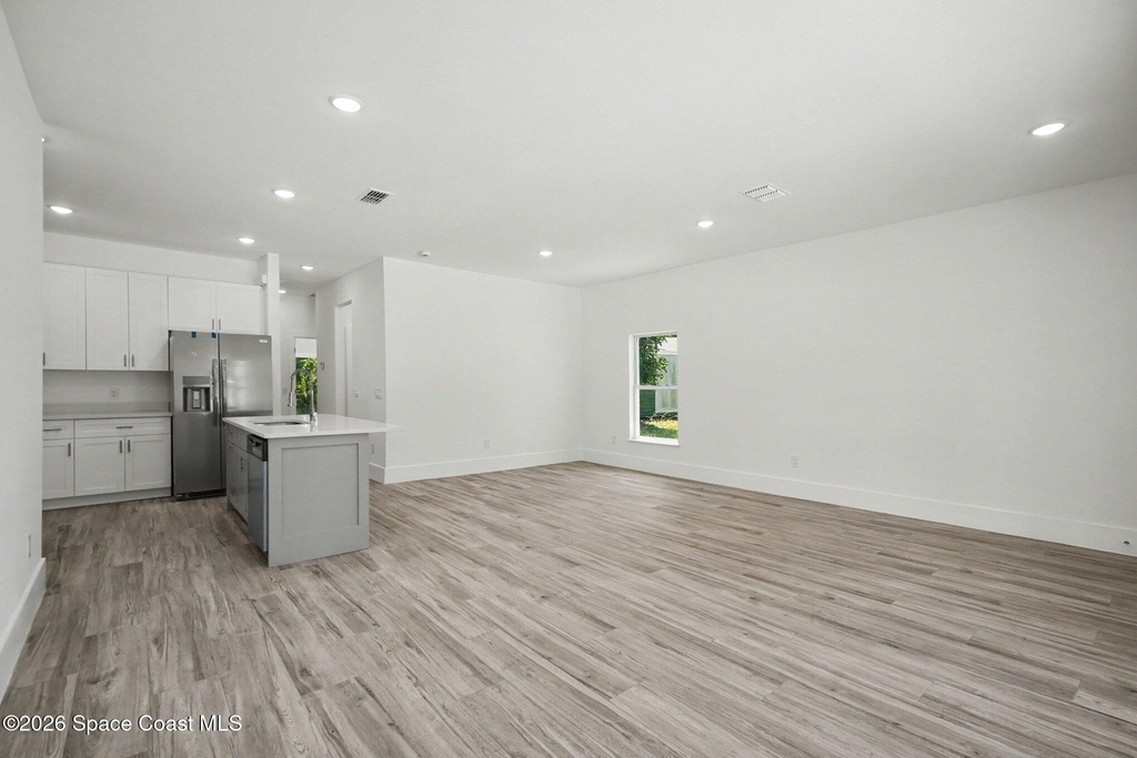 19 Travis Street - Photo 4