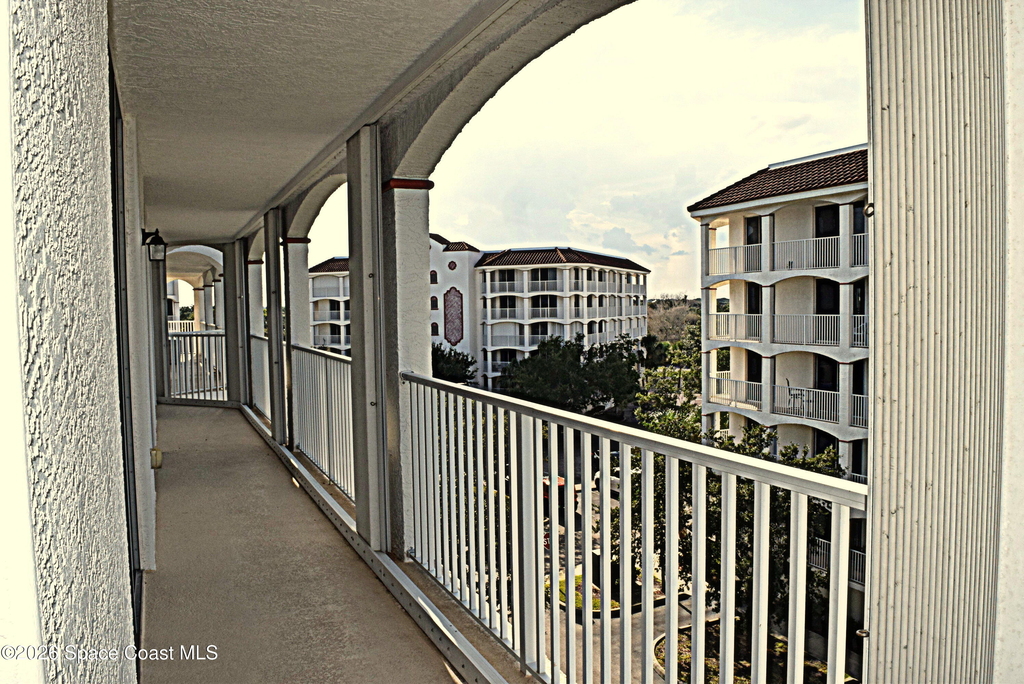 801 Del Rio Way - Photo 11