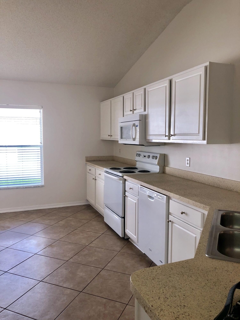 3817 La Flor Drive - Photo 5