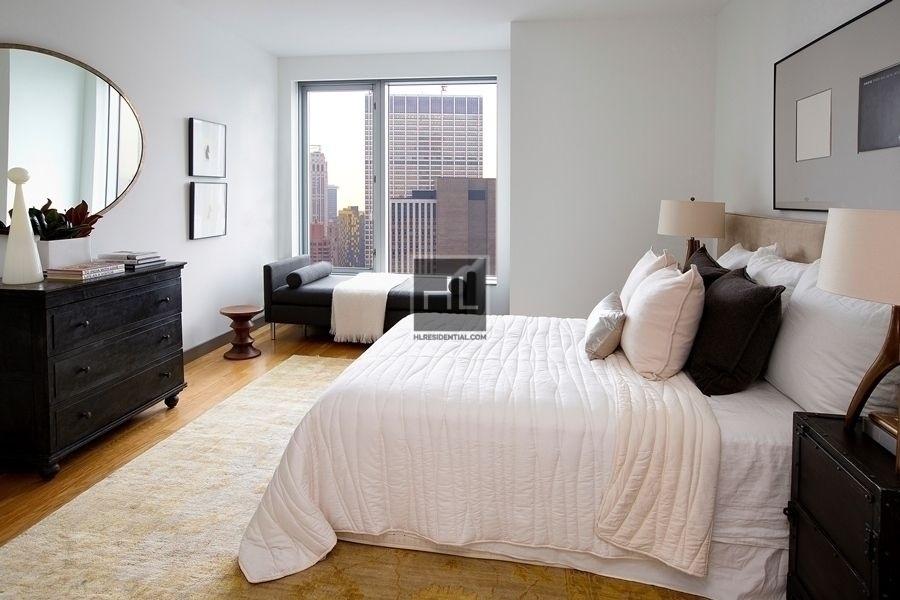 Spruce Street - Photo 0