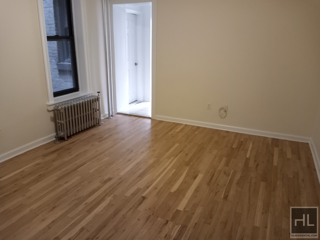 West 72 Street - Photo 2