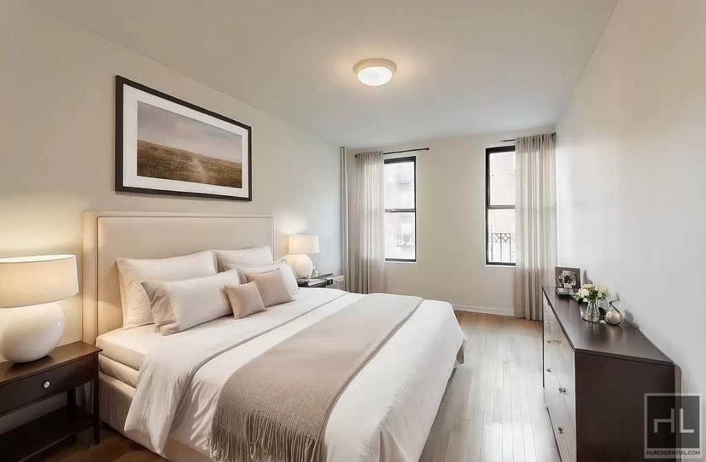 West 170th Street - Photo 2