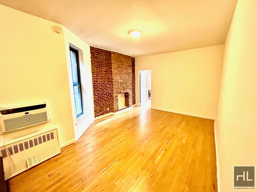 East 84 Street - Photo 1