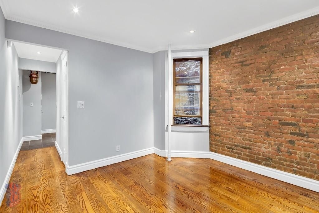 East 23 Street - Photo 2