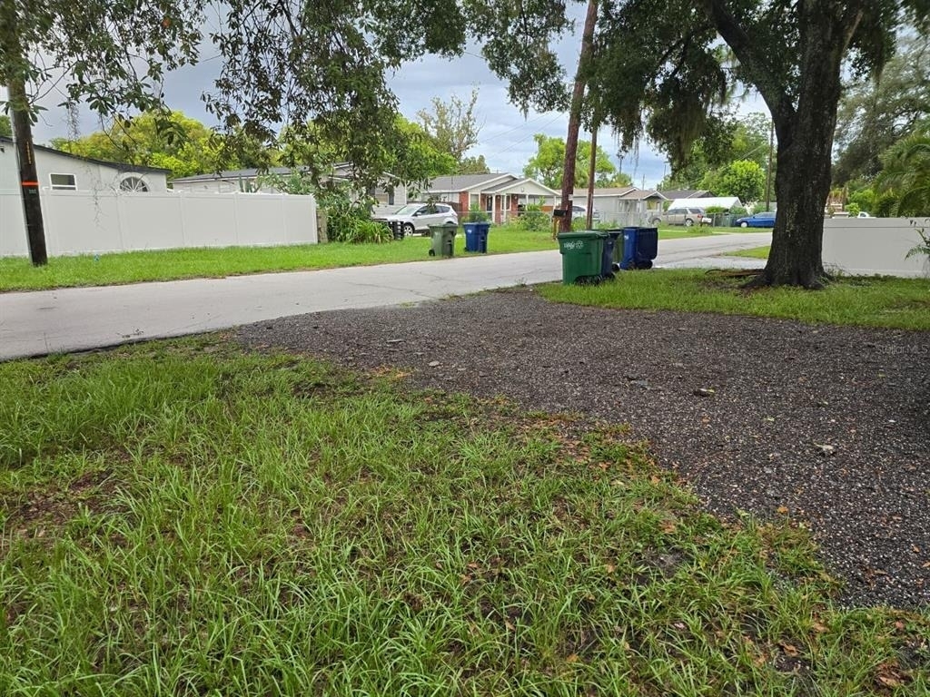9320 N Elmer Street - Photo 14