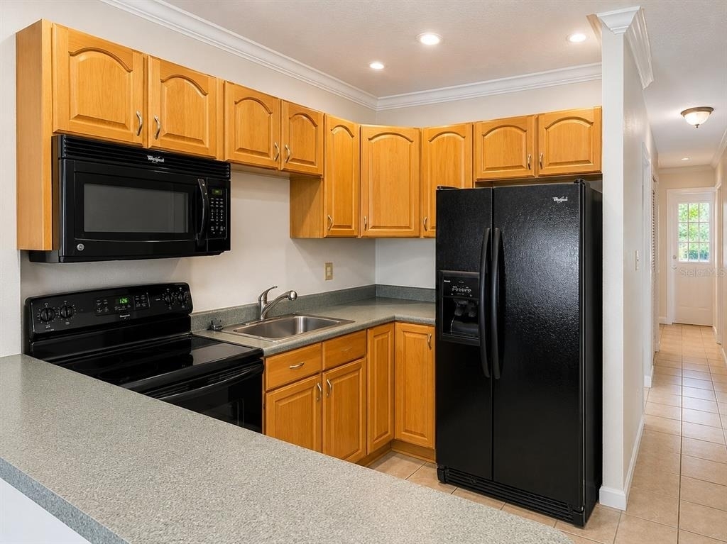 2500 Harn Boulevard - Photo 1