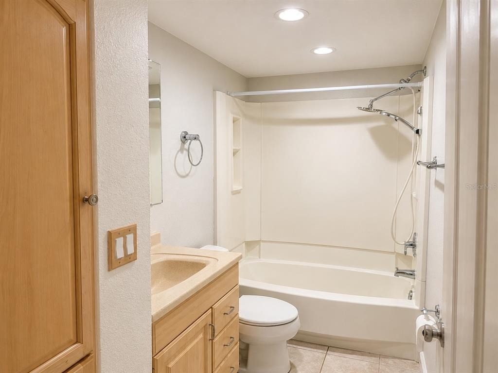 2500 Harn Boulevard - Photo 6