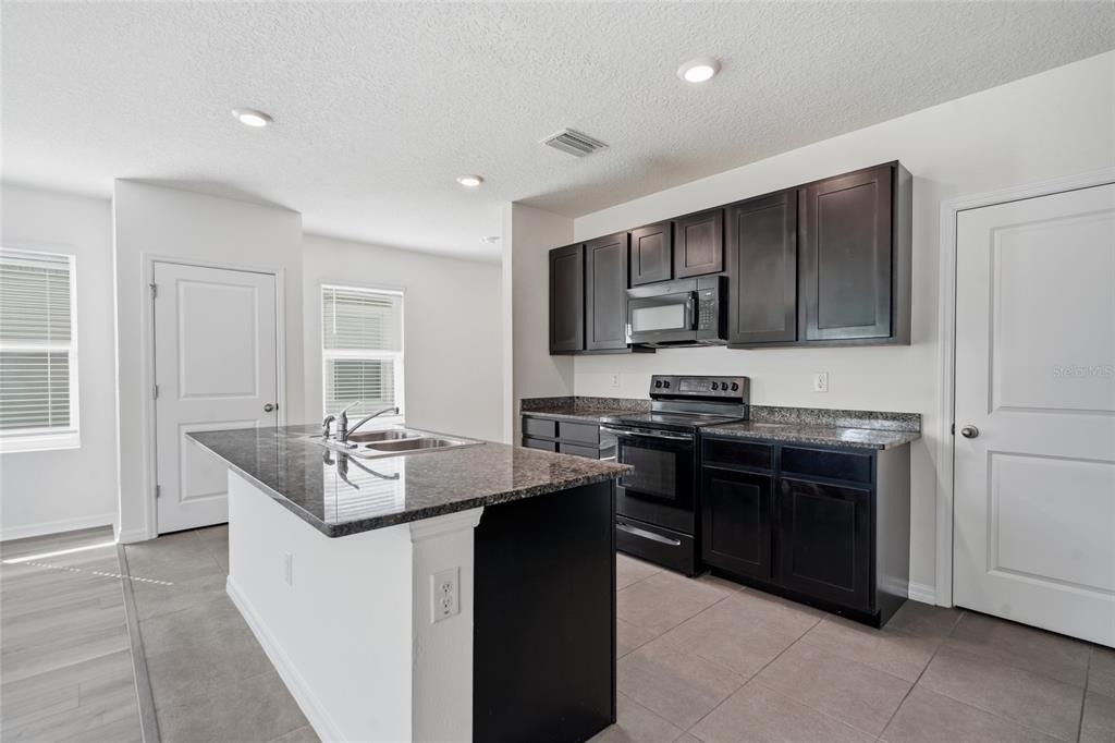32745 Pez Landing Lane - Photo 8