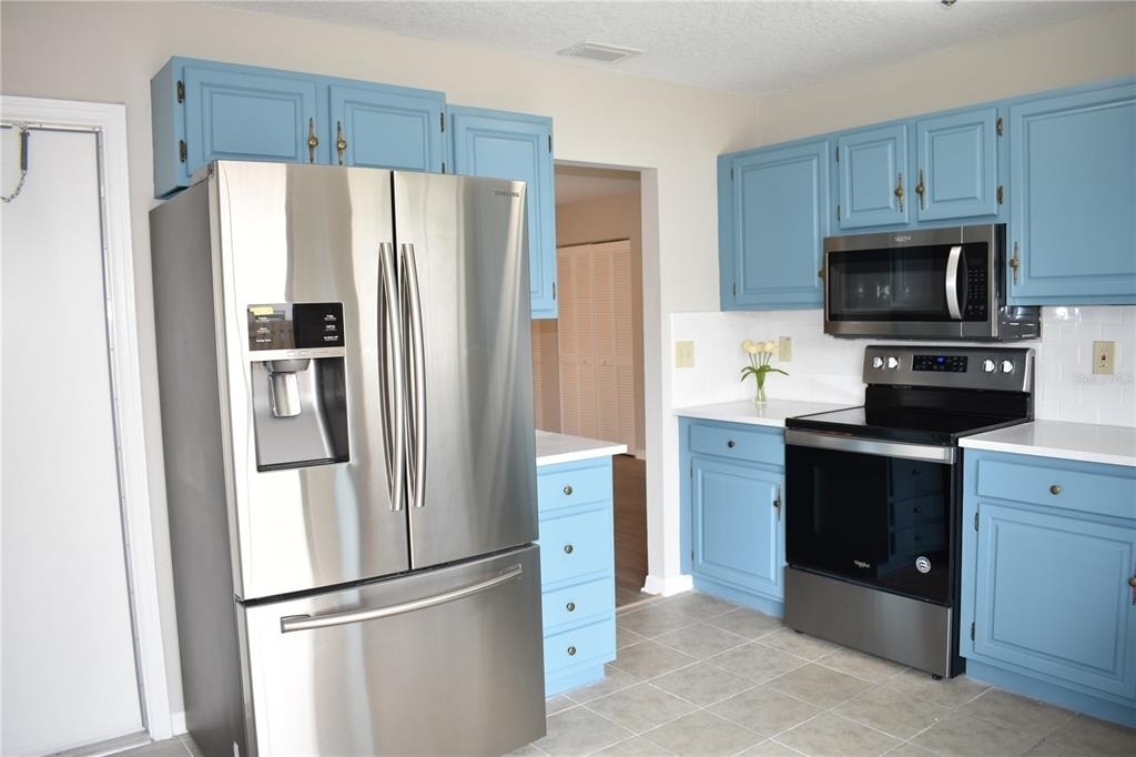 1702 Aura Court - Photo 9