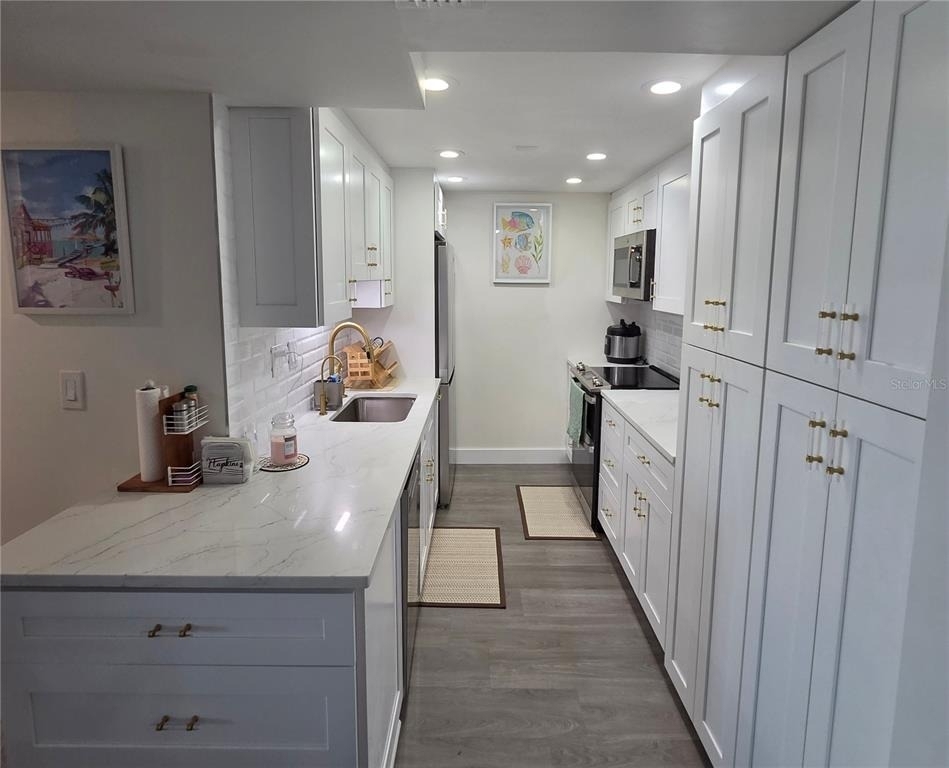 400 64th Avenue - Photo 20
