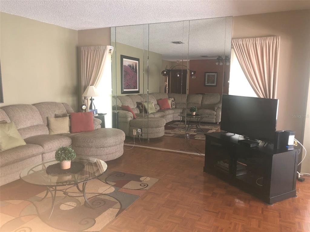 221 Cedarwood Circle - Photo 6