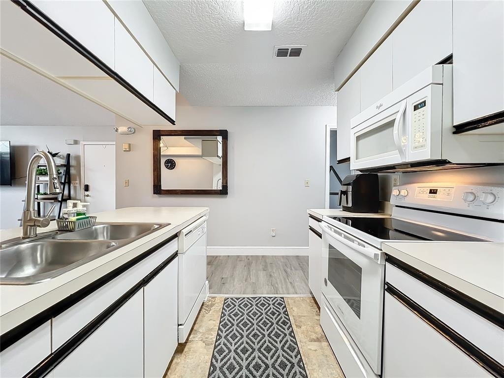 2731 N Poinciana Boulevard - Photo 49