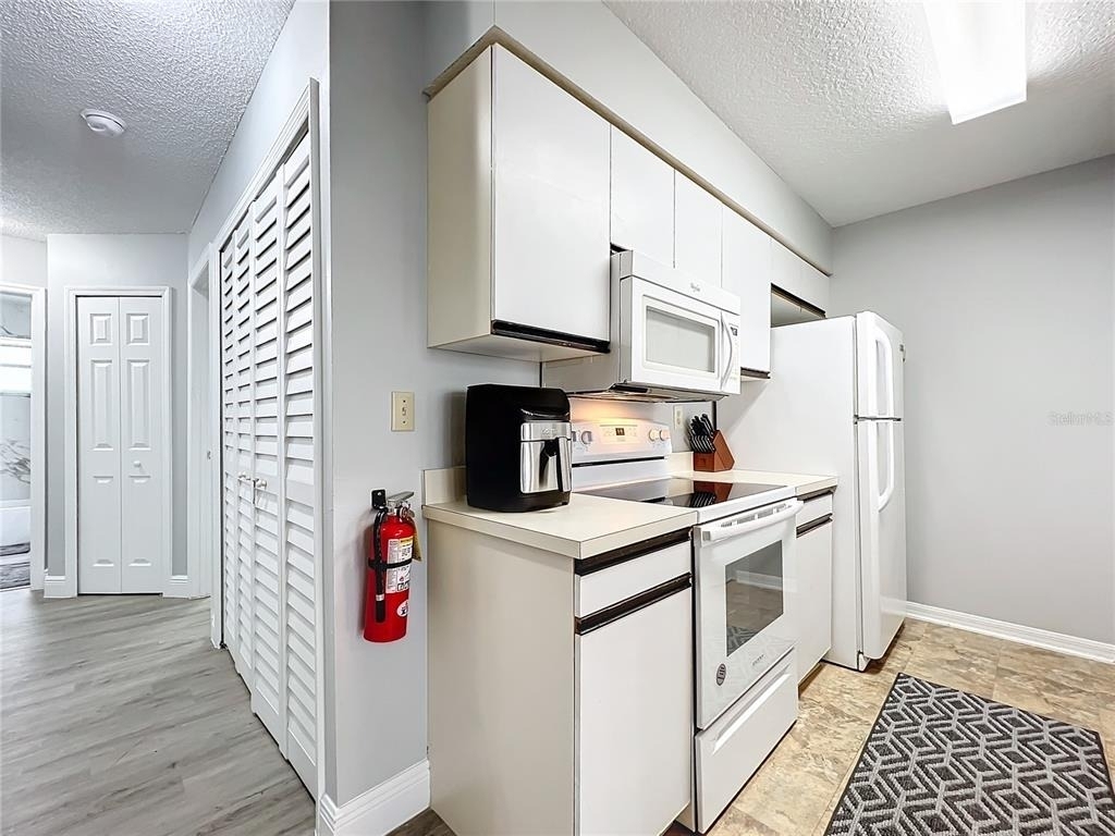 2731 N Poinciana Boulevard - Photo 44
