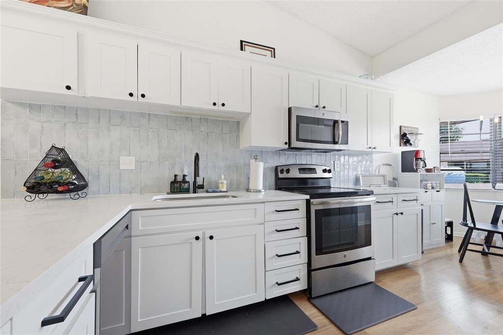 250 Homewood Avenue - Photo 3