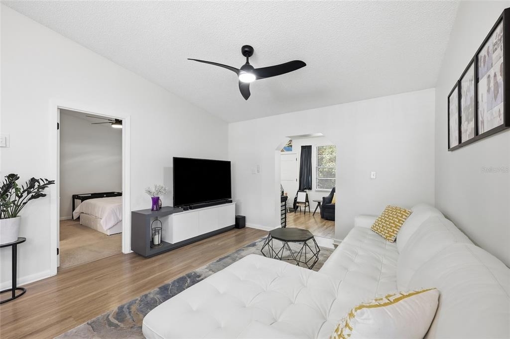 250 Homewood Avenue - Photo 8