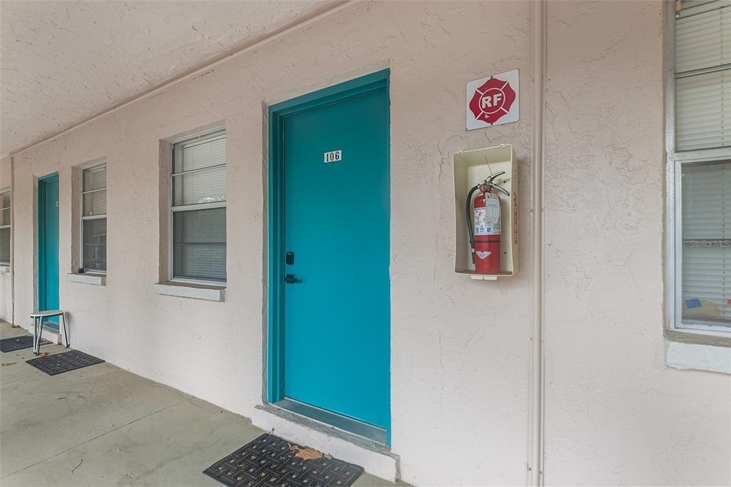 555 62nd Street S - Photo 0