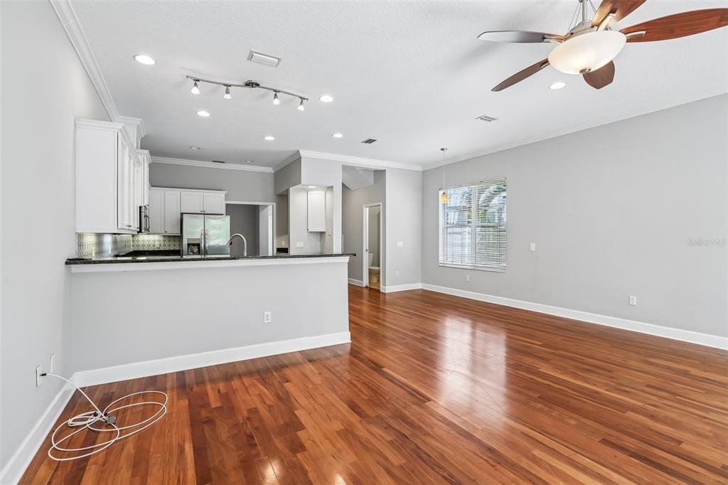 502 S Lincoln Avenue - Photo 8