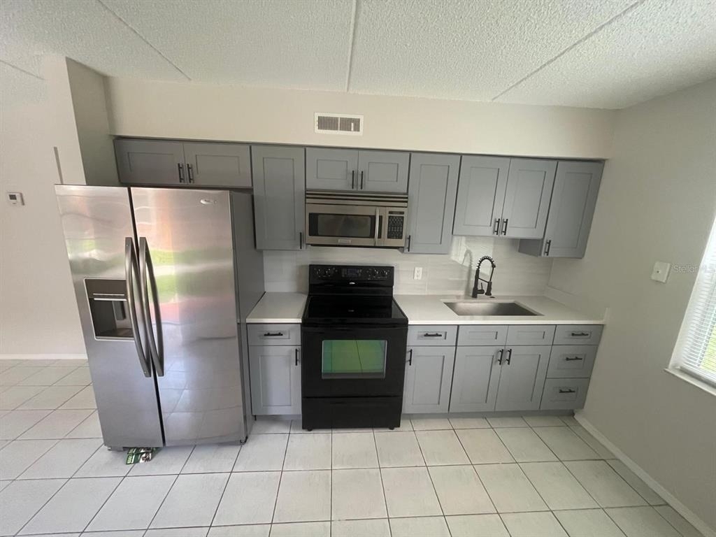 703 Michigan Court - Photo 4