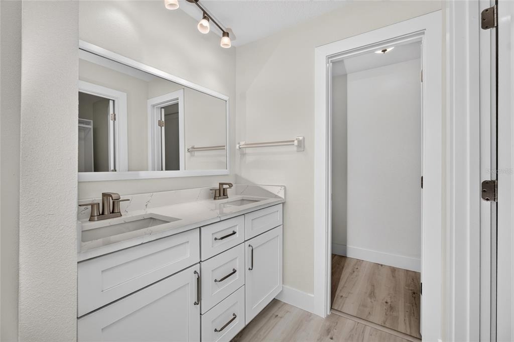 1225 Hoffner Avenue - Photo 5