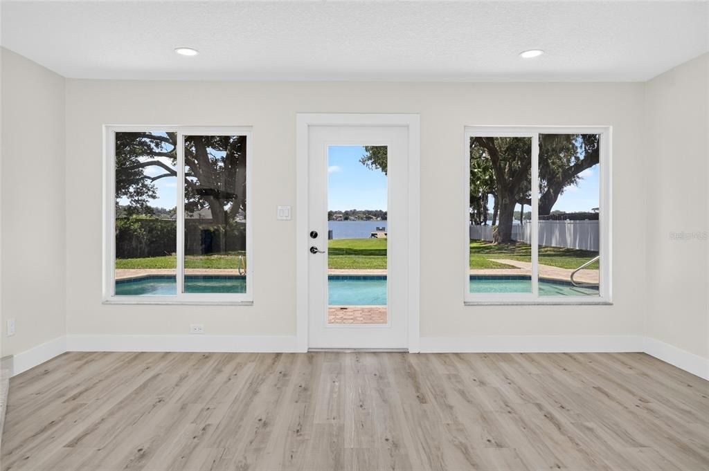 1225 Hoffner Avenue - Photo 8
