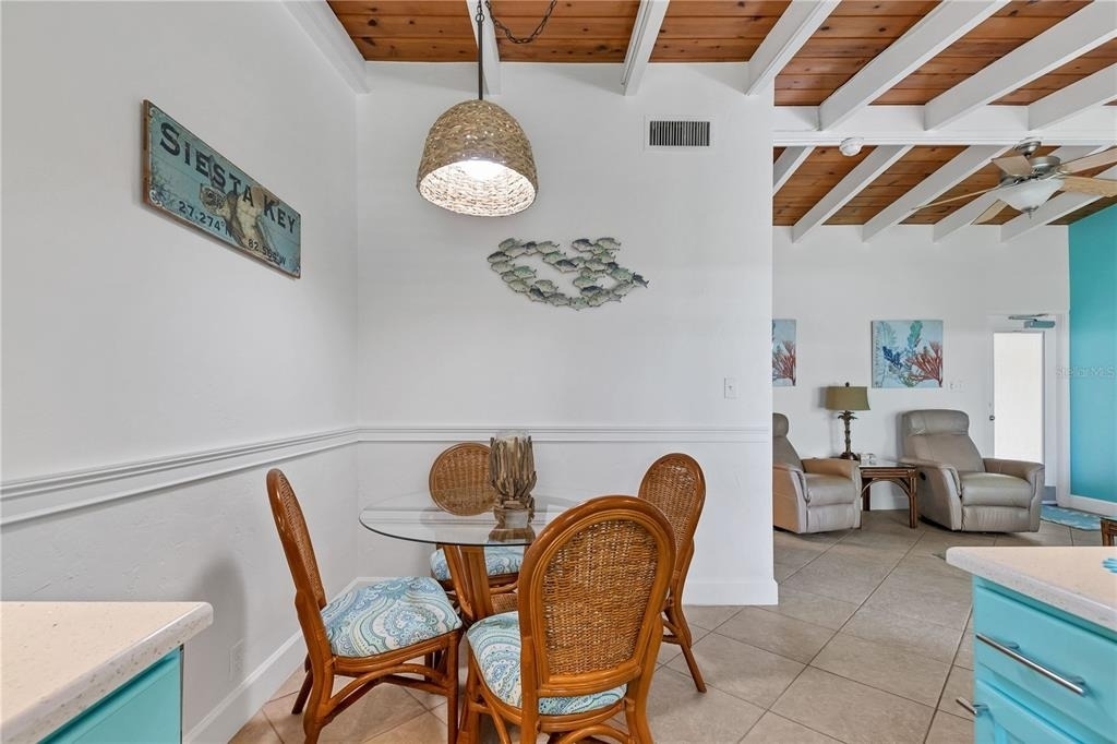 6006 Midnight Pass Road - Photo 11