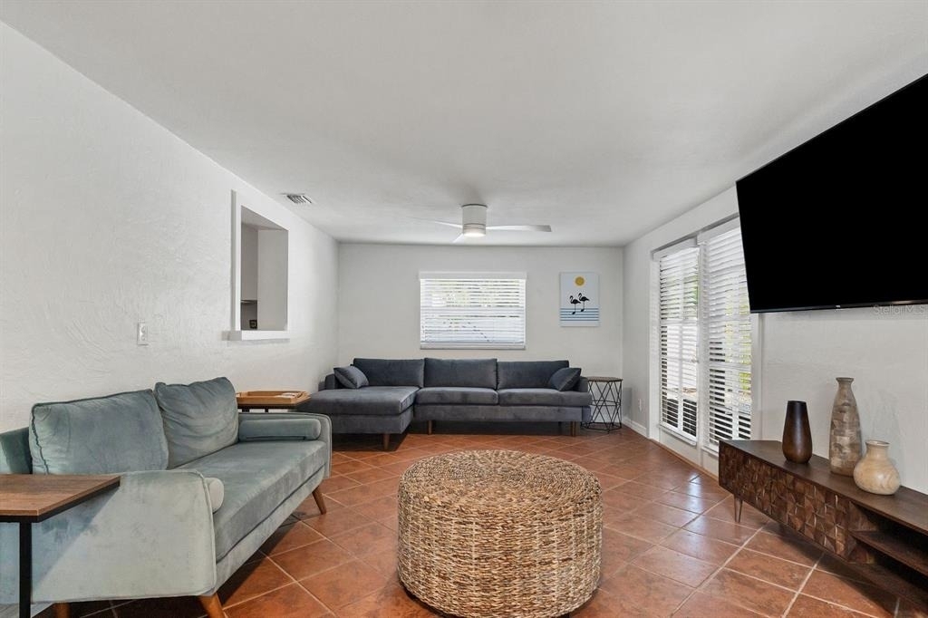 2469 Waldemere Street - Photo 7