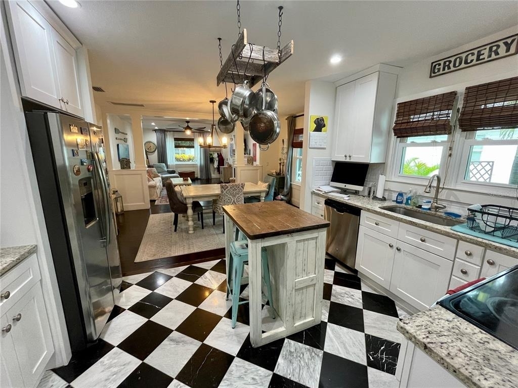 2703 10th Avenue W - Photo 11