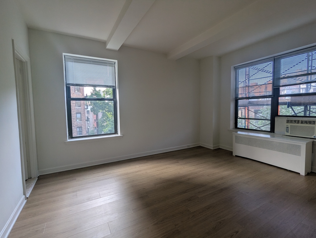 41 West 86th Street, New York, NY 10024 - Photo 2
