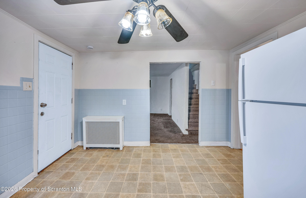 1020 Farber Court - Photo 3