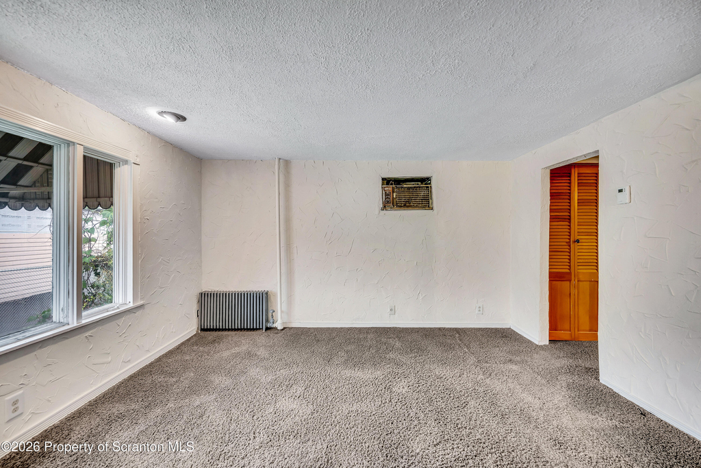 1020 Farber Court - Photo 5