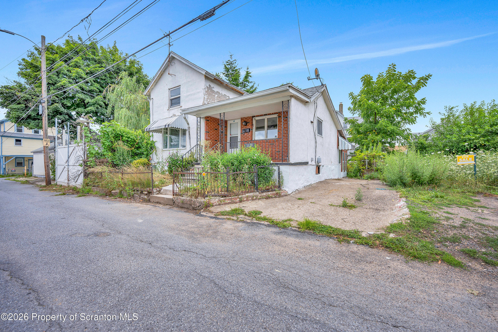 1020 Farber Court - Photo 1