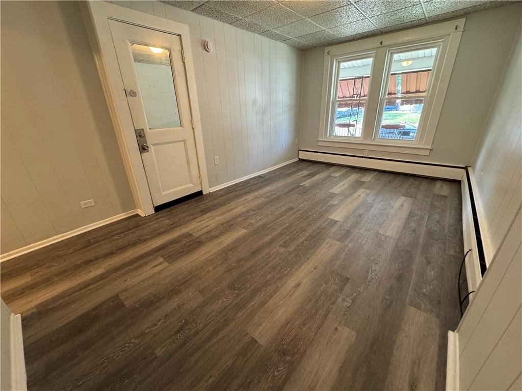 2104 Glendale Avenue - Photo 3