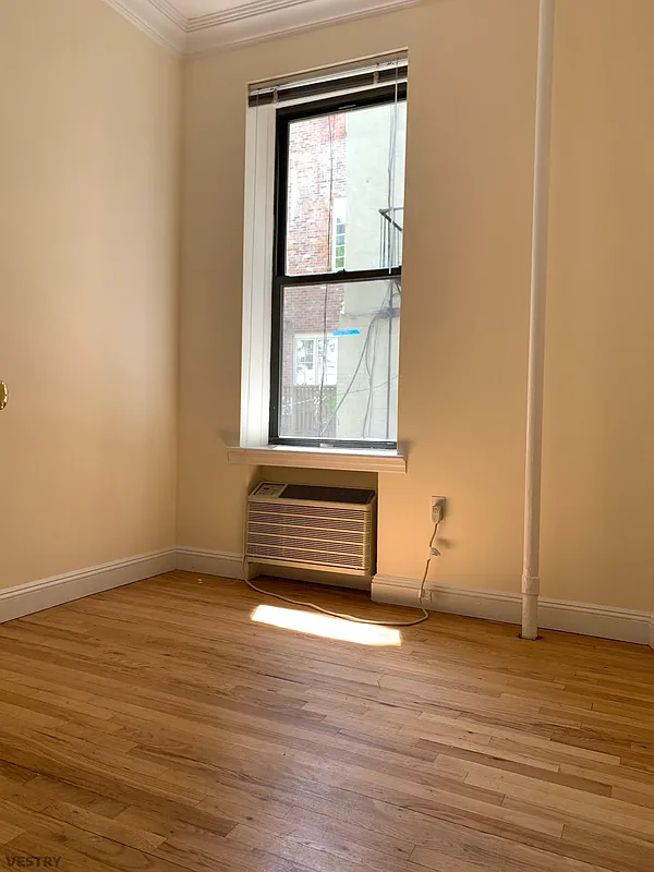 East 18th Street/ 2nd ave - Photo 10