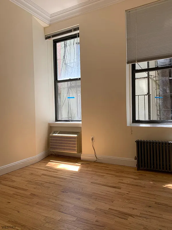 East 18th Street/ 2nd ave - Photo 9