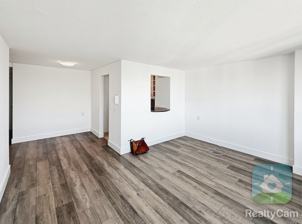 490 2nd Avenue - Photo 3