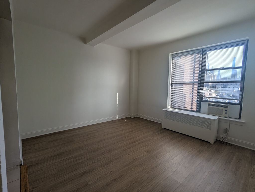 41 West 86th Street - Photo 1