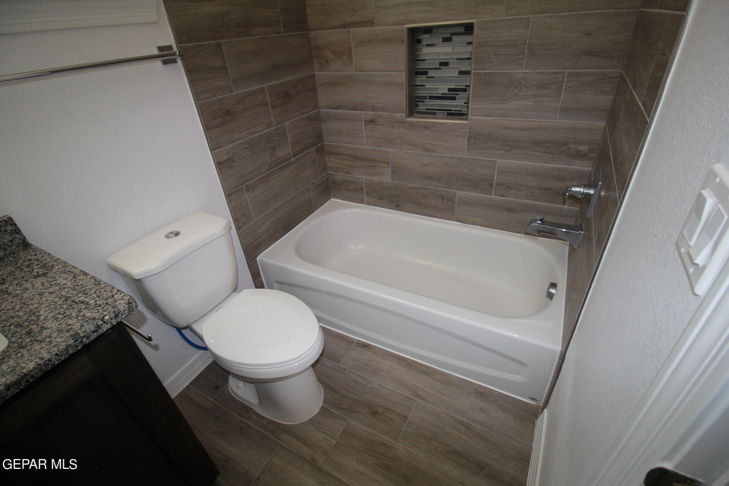 620 Adrian Arellano Street W - Photo 52
