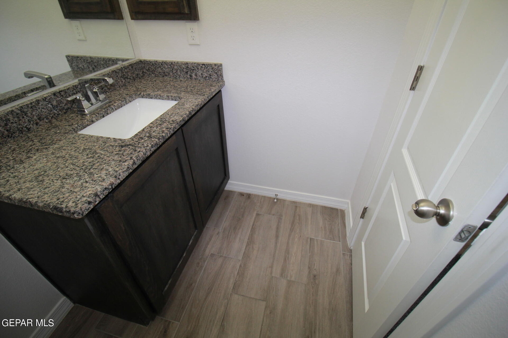 620 Adrian Arellano Street W - Photo 51